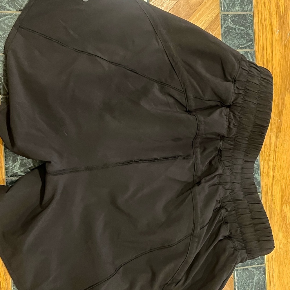 lululemon athletica Black Athletic Shorts - Picture 2 of 2